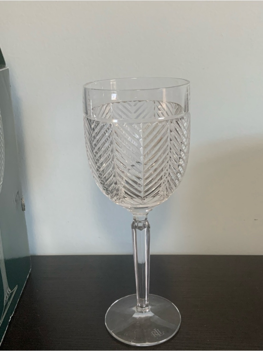 Lauren Ralph Lauren Chrystal Herringbone Goblets set of 4 in Original Box - Picture 8 of 11